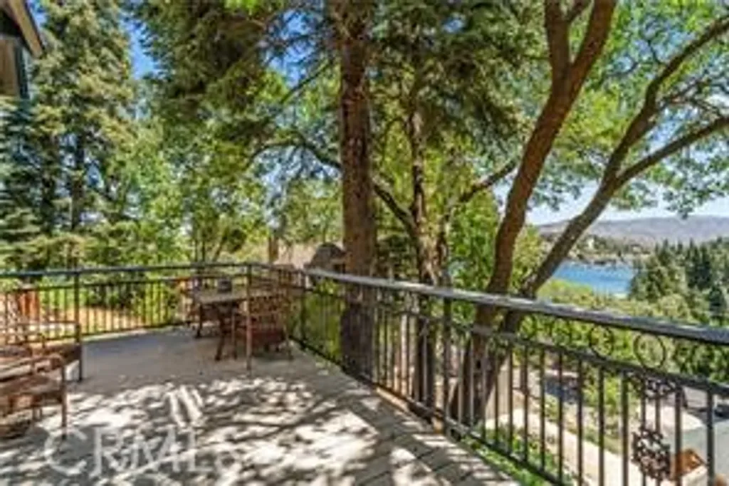 Additional image 24 of 28810 Cedar Dr, Lake Arrowhead, CA 92352