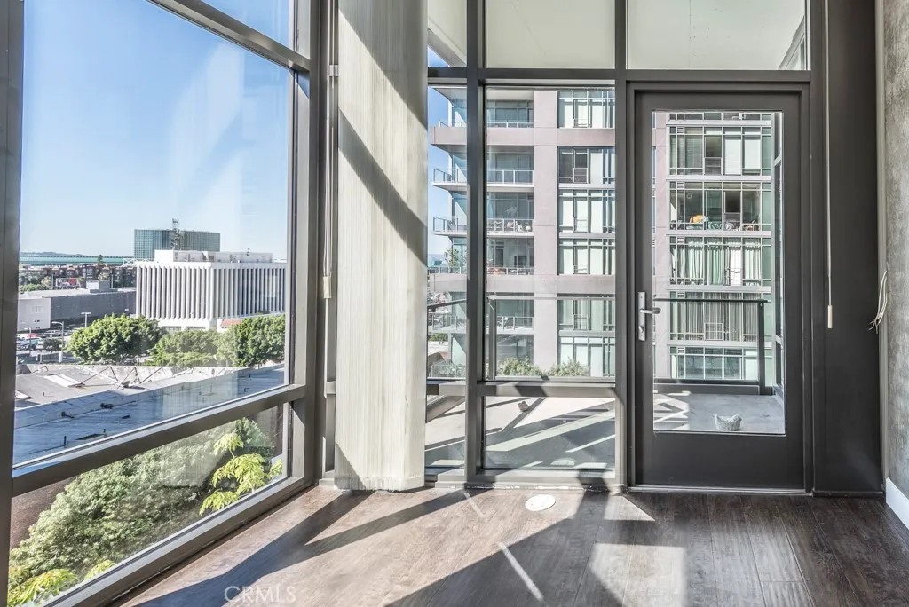 Additional image 4 of 1111 S Grand Ave, Los Angeles, CA 90015