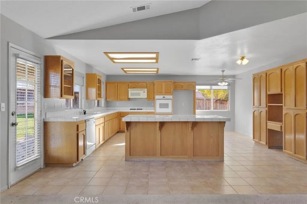 Additional image 10 of 16375 Pauhaska Road, Apple Valley, CA 92307