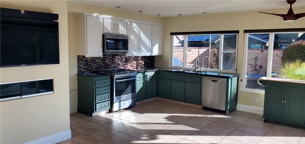 Additional image 76 of 8722 Larkport Drive, Huntington Beach, CA 92646