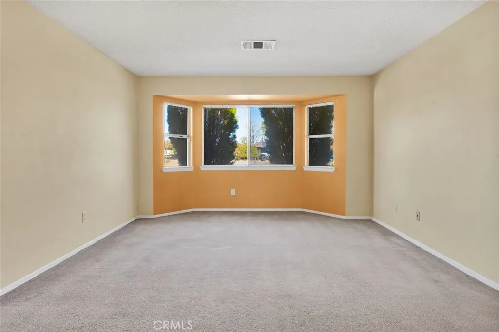 Additional image 8 of 22111 Isatis Ave, Apple Valley, CA 92307