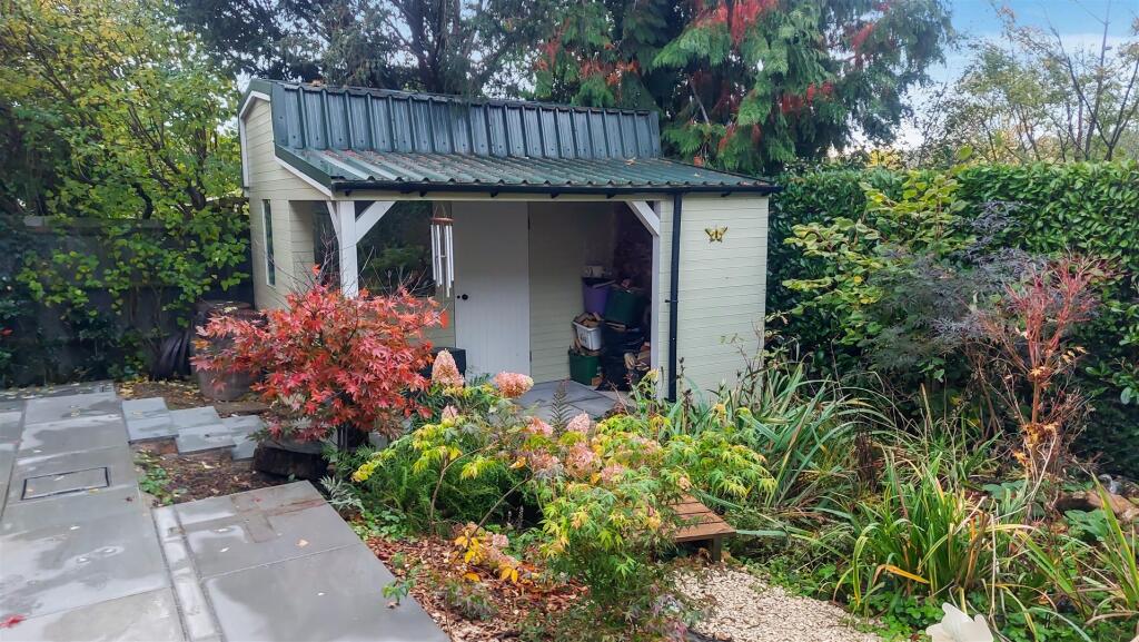 Additional image 25 of Digswell Lane, Welwyn