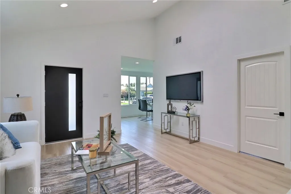 Additional image 33 of 2015 W 42nd Place, Los Angeles, CA 90062