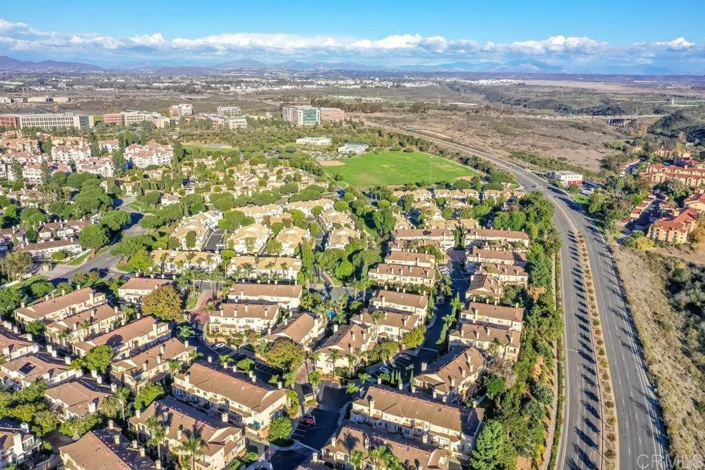 Additional image 39 of 7125 Calabria Court Unit D, San Diego, CA 92122