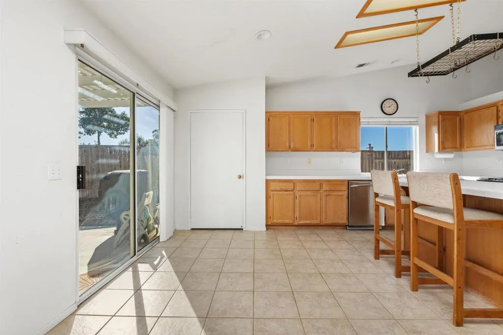 Additional image 38 of 453 Shadow Tree Drive, Oceanside, CA 92058