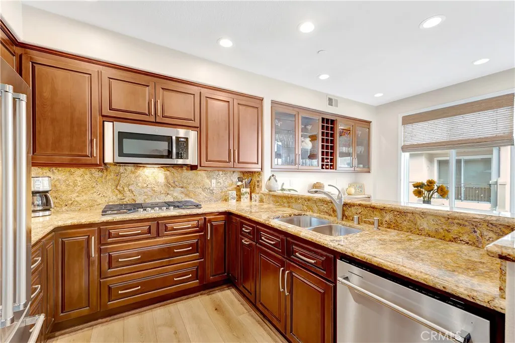 Additional image 79 of 6251 Surfpoint Cir, Huntington Beach, CA 92648