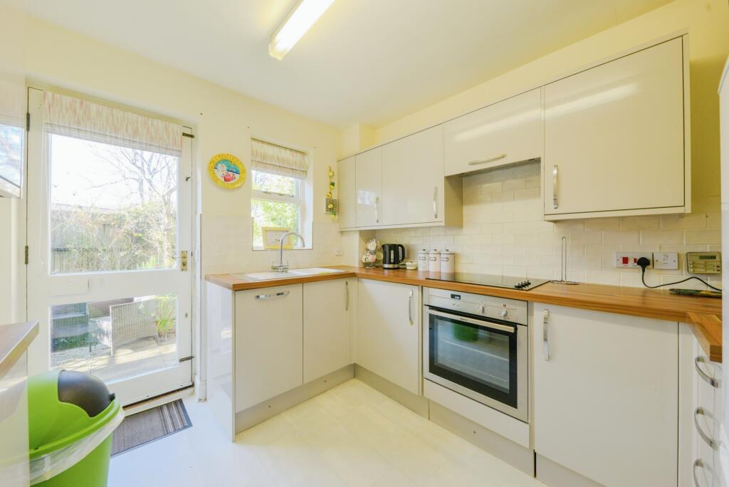 Additional image 17 of Ottway Walk, Welwyn, AL6
