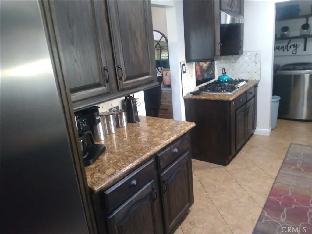 Additional image 41 of 2035 W 71st St, Los Angeles, CA 90047