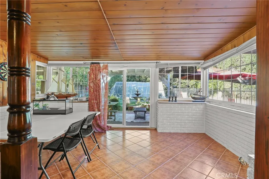 Additional image 30 of 15719 Vose Street, Lake Balboa, CA 91406