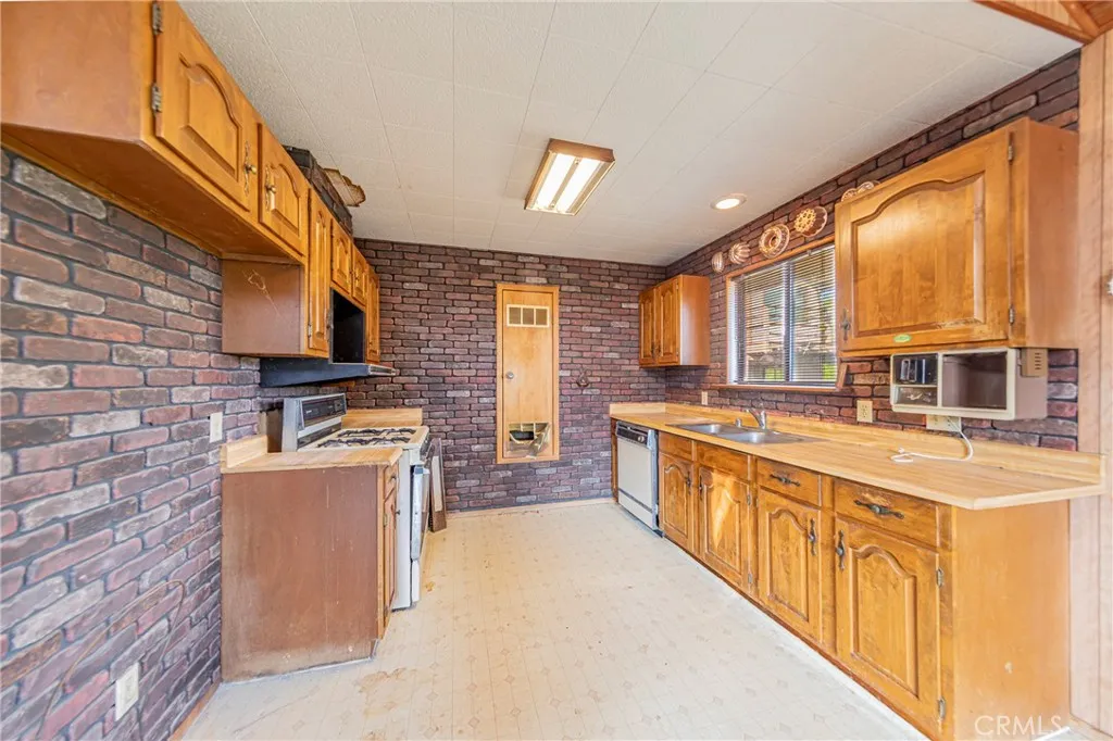 Additional image 21 of 39423 Summit Rd, Oakhurst, CA 93644