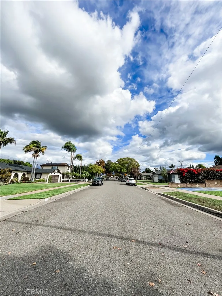 Additional image 79 of 534 E Hoover Ave, Orange, CA 92867