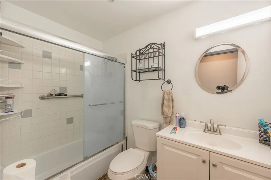 Additional image 29 of 16038 Hartland Street, Van Nuys, CA 91406