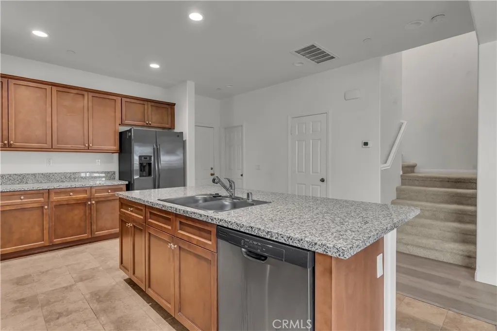 Additional image 50 of 687 S Fillmore Ave, Rialto, CA 92376