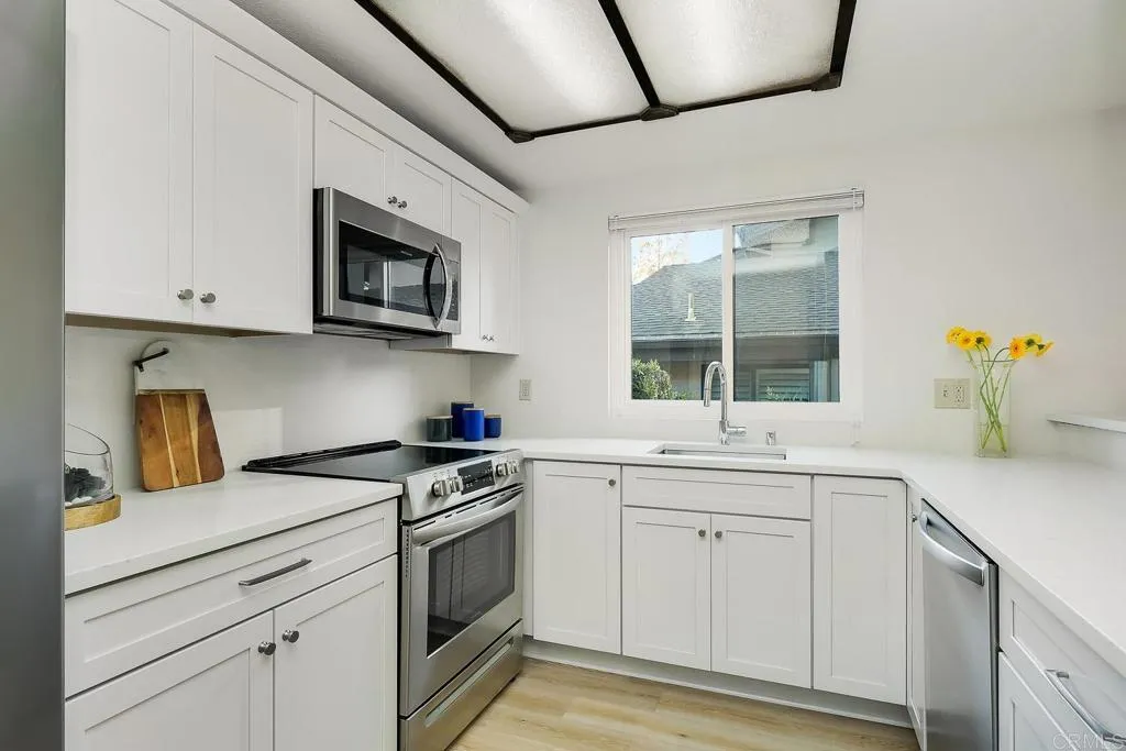 Additional image 8 of 8370 Via Sonoma Unit F, La Jolla, CA 92037