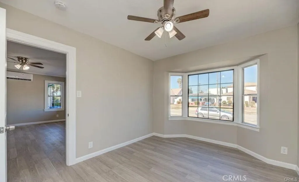 Additional image 10 of 542 W 105th Street, Los Angeles, CA 90044