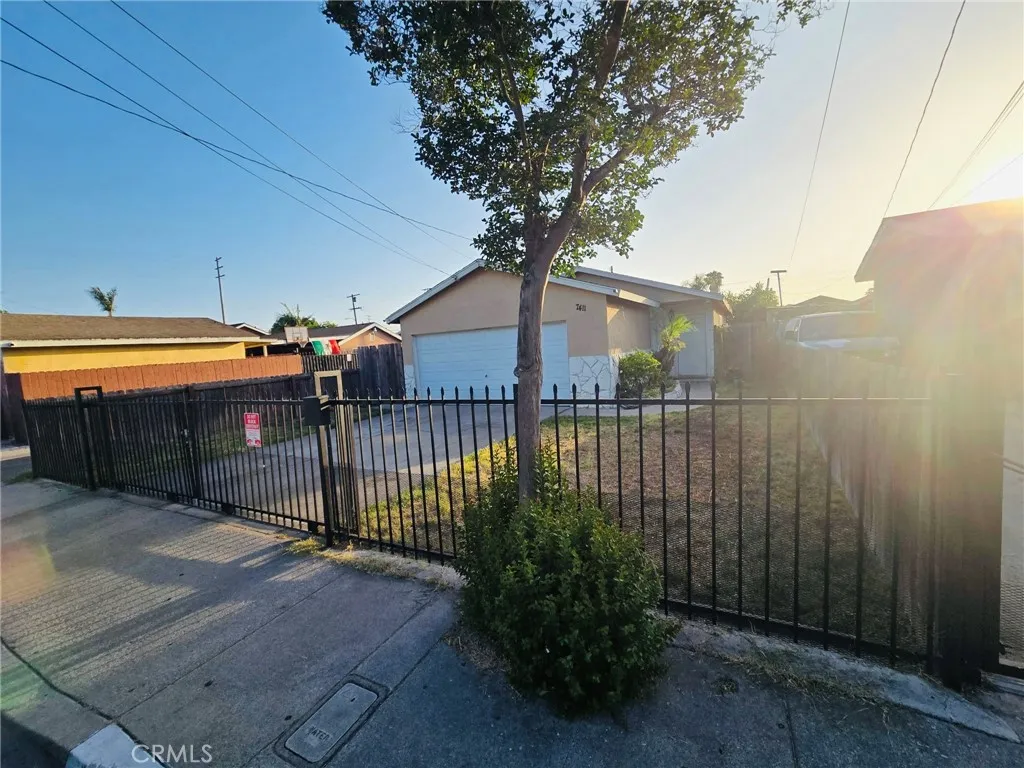 Additional image 7 of 7411 Elsie St, Los Angeles, CA 90001