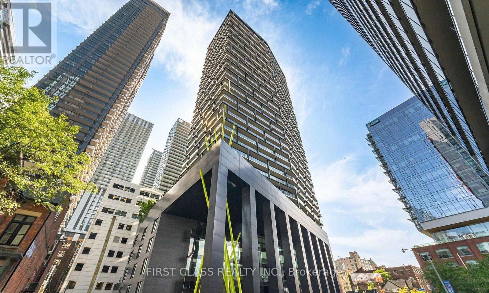 Property image for 1801 - 125 PETER STREET|Toronto (Waterfront Communities), Ontario M5V0M2