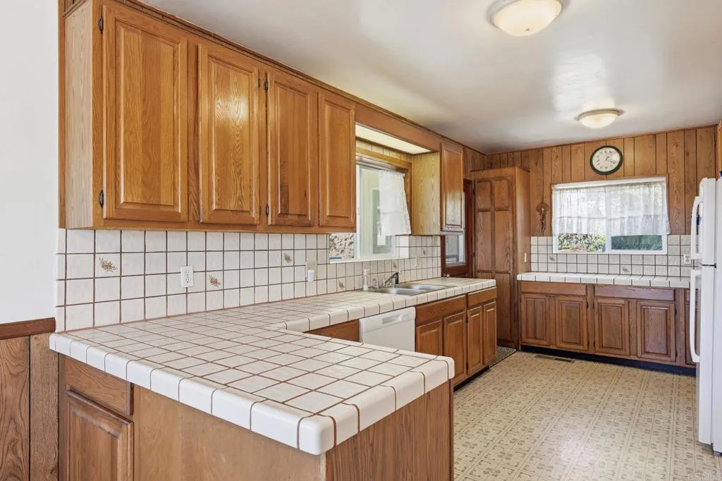 Additional image 74 of 1144 Prospect Place, Vista, CA 92081