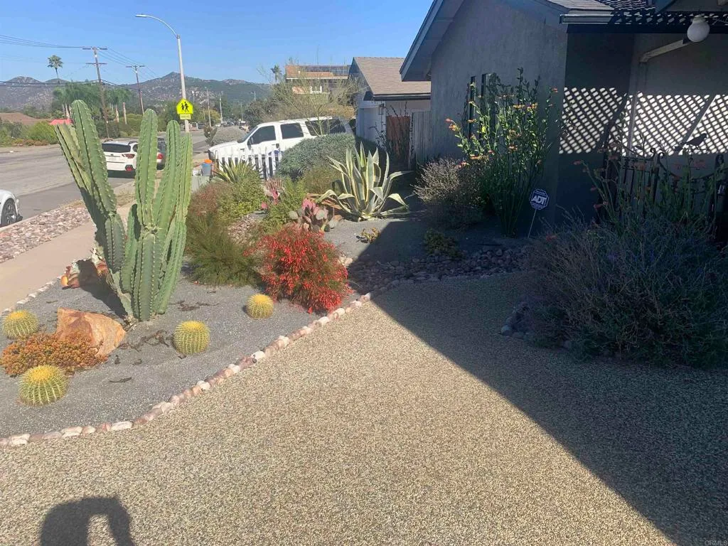 Additional image 6 of 1637 Oak Hill Dr, Escondido, CA 92027