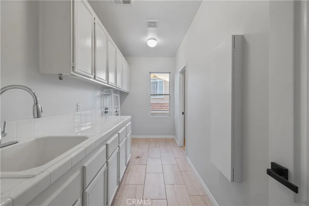 Additional image 113 of 28251 Infinity Cir, Saugus, CA 91390