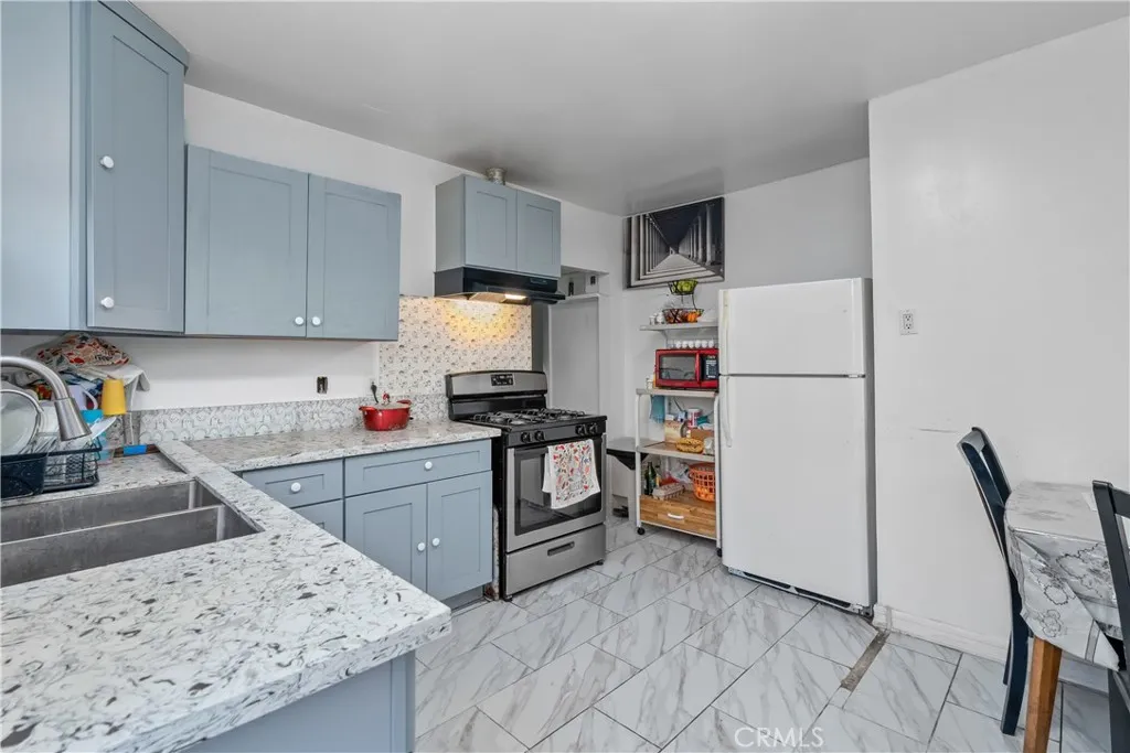 Additional image 7 of 641 W 108th St, Los Angeles, CA 90044