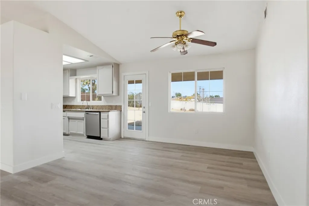 Additional image 16 of 17964 Hackberry St, Hesperia, CA 92345