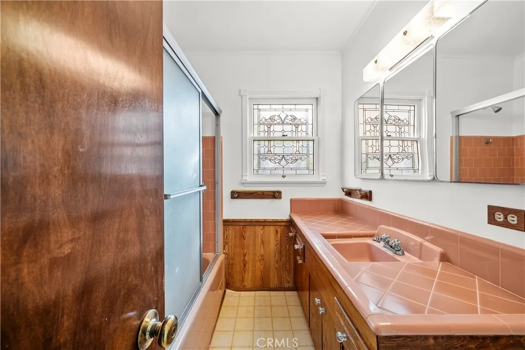 Additional image 53 of 24422 Valley St, Newhall, CA 91321