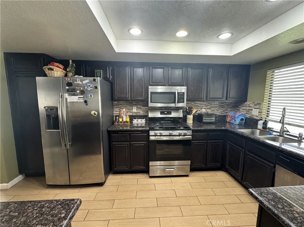 Additional image 13 of 3072 Lynwood Dr, Highland, CA 92346