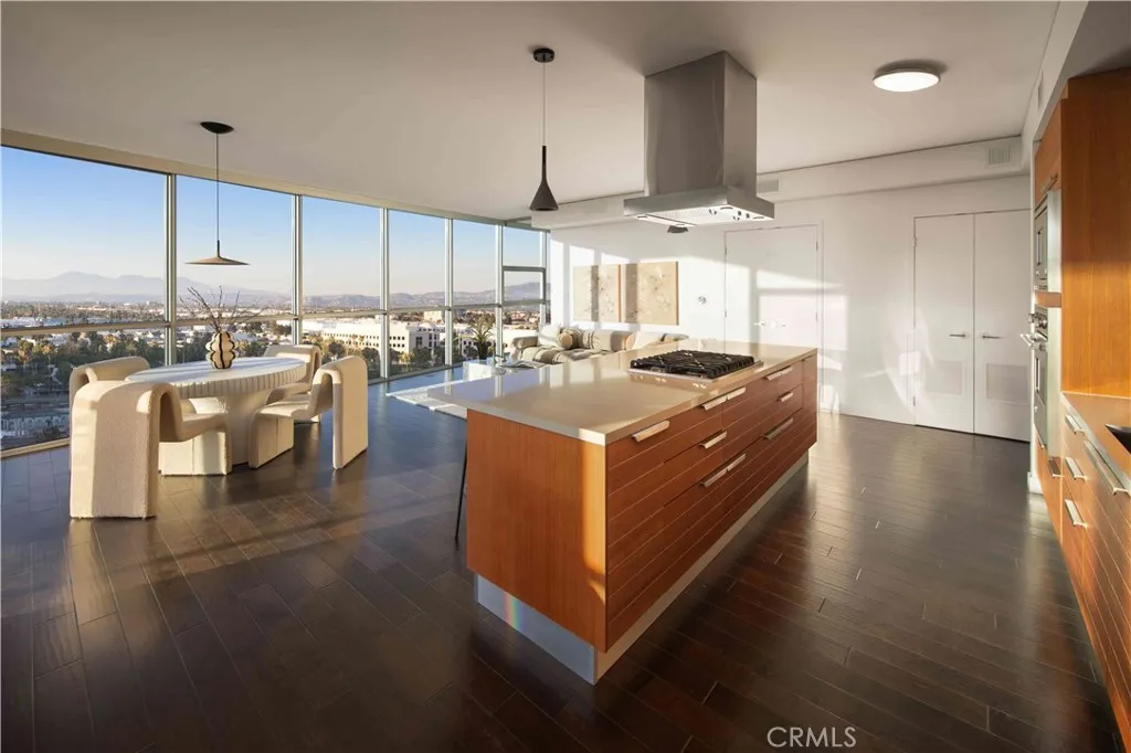 Additional image 5 of 9 MacArthur Place Unit 508, Santa Ana, CA 92707