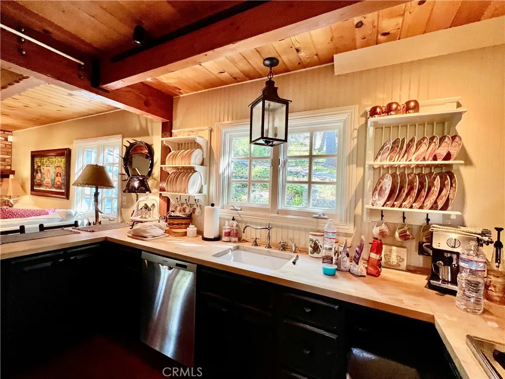 Additional image 10 of 28972 North Shore Road, Lake Arrowhead, CA 92352
