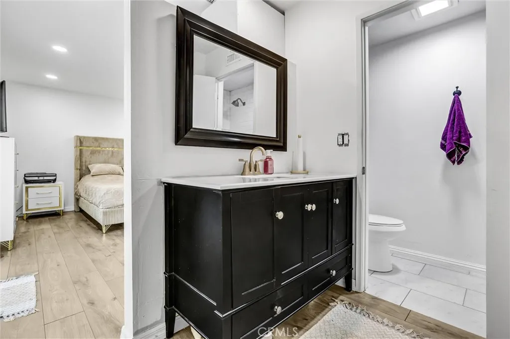 Additional image 39 of 28947 Lotusgarden Dr, Canyon Country, CA 91387