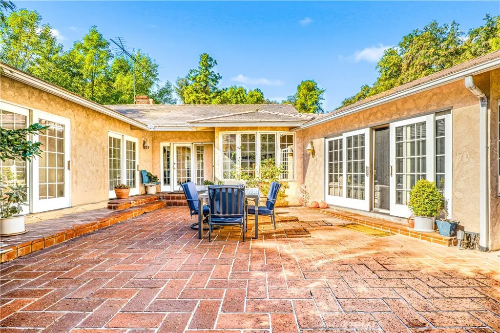 Additional image 9 of 5433 Shirley Avenue, Tarzana, CA 91356