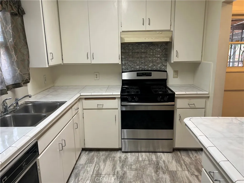 Additional image 13 of 5251 Laurel Street, San Diego, CA 92105