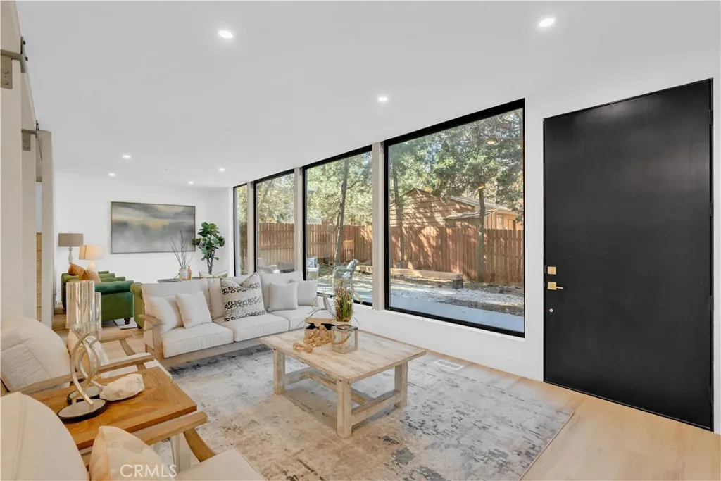 Additional image 5 of 216 Leonard Lane, Big Bear, CA 92386