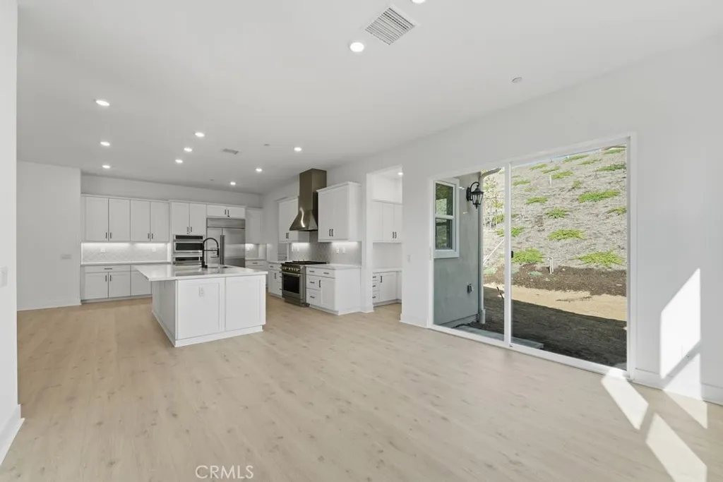 Additional image 9 of 356 N Meyer Lane, Glendora, CA 91741