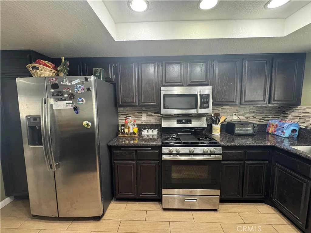 Additional image 14 of 3072 Lynwood Dr, Highland, CA 92346