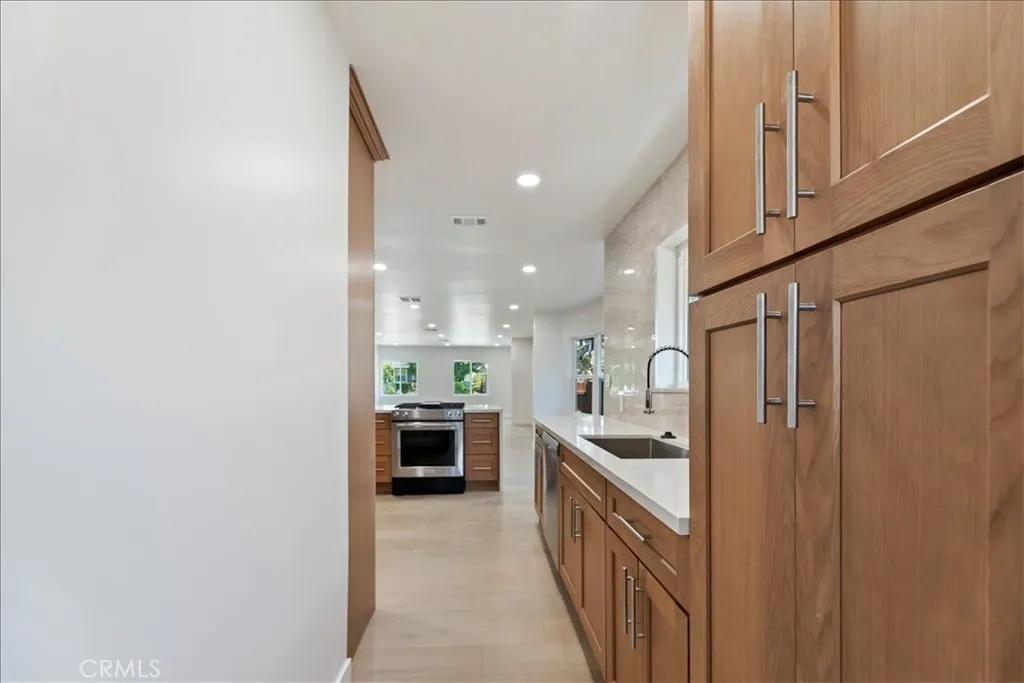 Additional image 65 of 3011 5th, Los Angeles, CA 90018