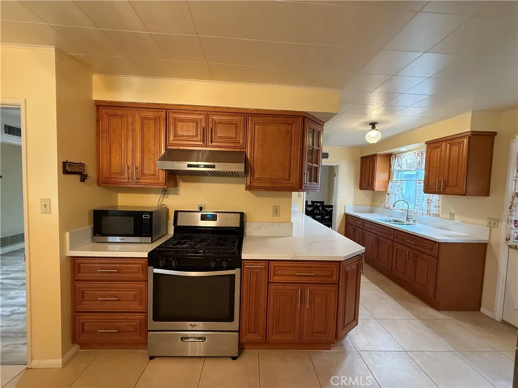 Additional image 16 of 628 S Echo St, Anaheim, CA 92804