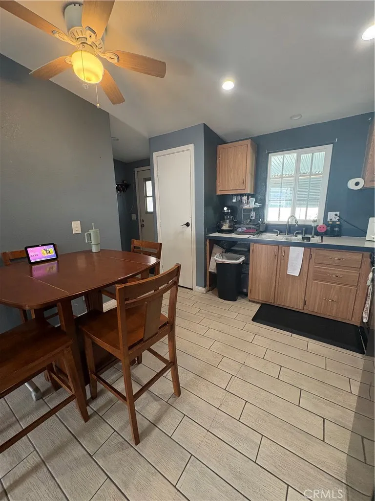 Additional image 41 of 3825 Crestmore Rd Unit 414, Riverside, CA 92509