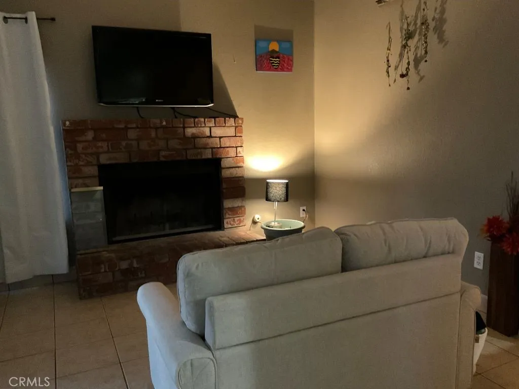 Additional image 8 of 13470 Cedar Street, Oak Hills, CA 92344