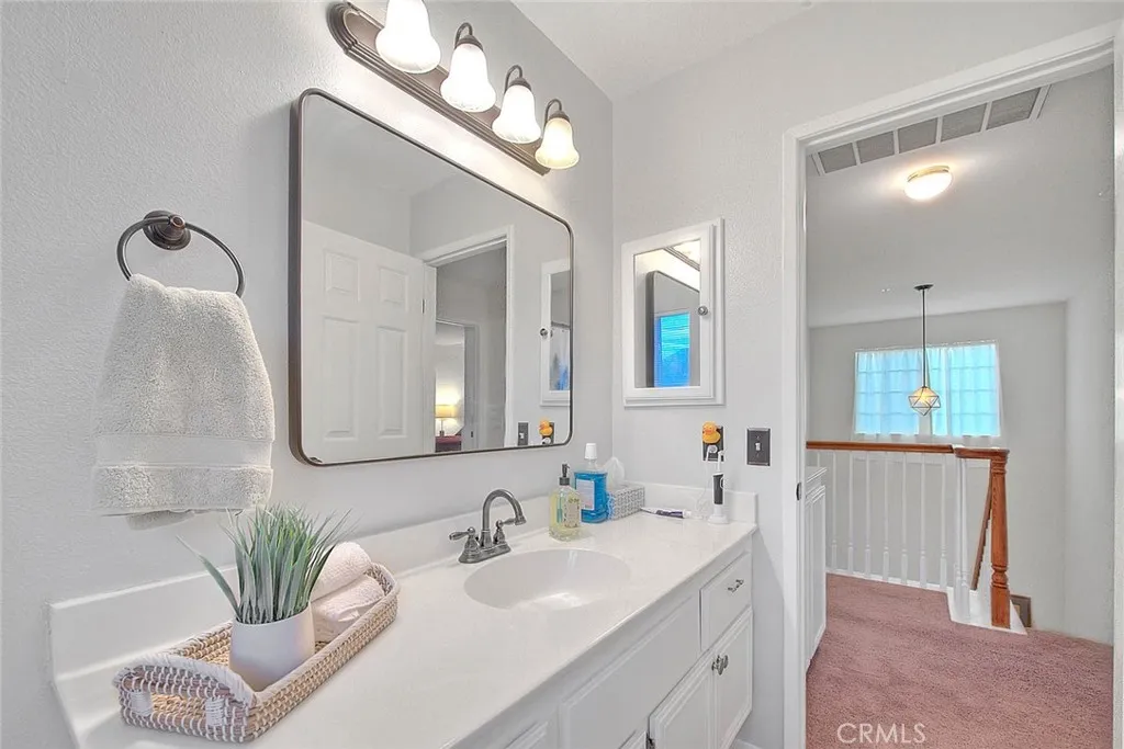 Additional image 38 of 4530 Watkins Dr, Riverside, CA 92507