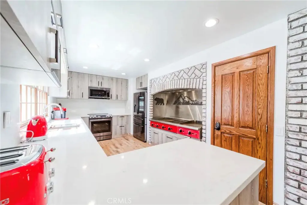 Additional image 56 of 42725 Tannenbaum, Big Bear Lake, CA 92315