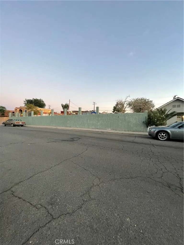 Additional image 66 of 226 E Fredricks St, Barstow, CA 92311
