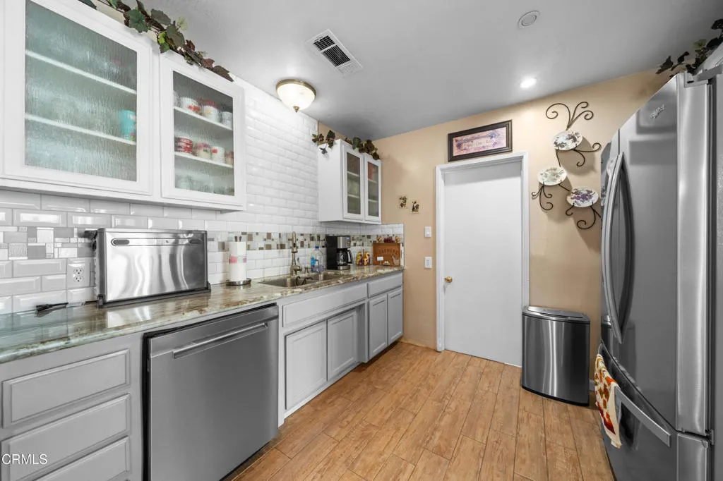 Additional image 7 of 2304 San Marino Drive, Bakersfield, CA 93309