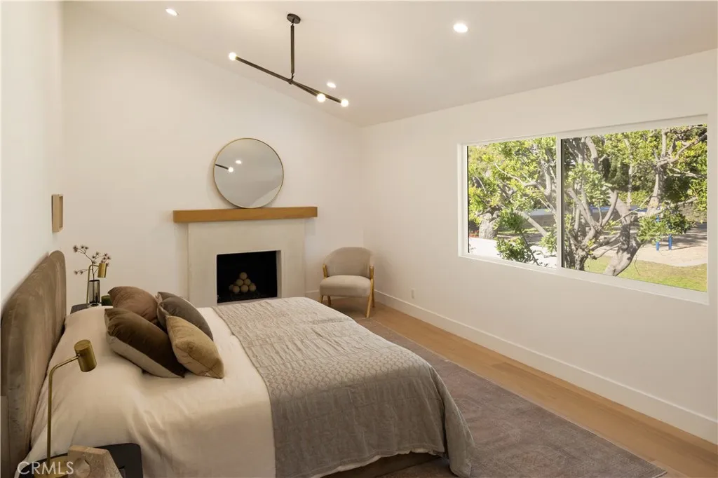 Additional image 52 of 872 Liard Pl, Costa Mesa, CA 92626