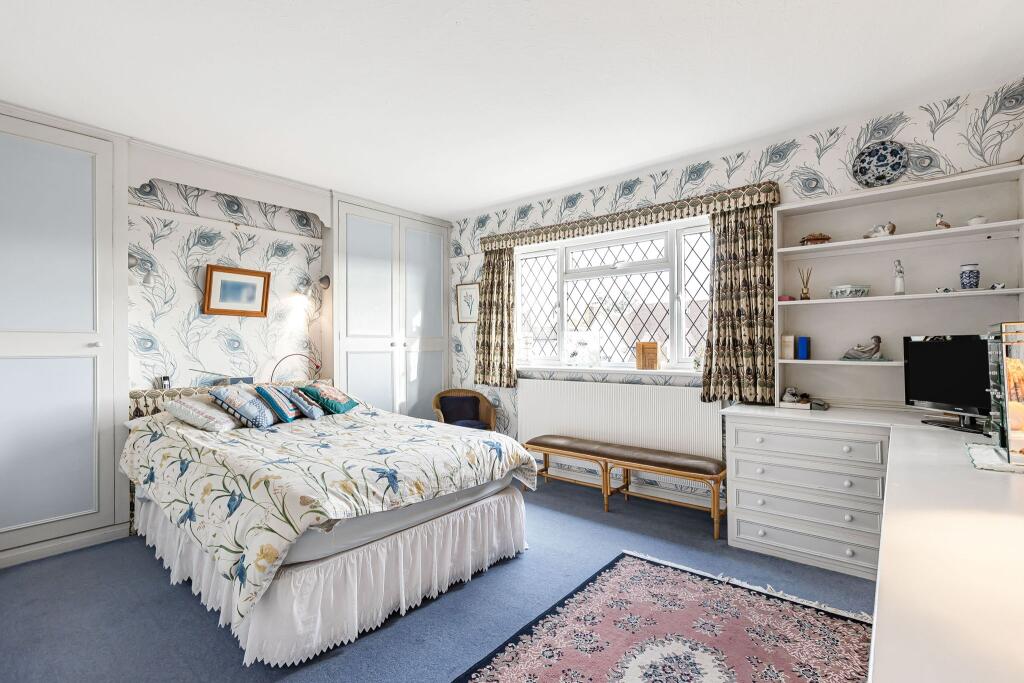 Additional image 18 of Bluebridge Avenue, Brookmans Park, AL9