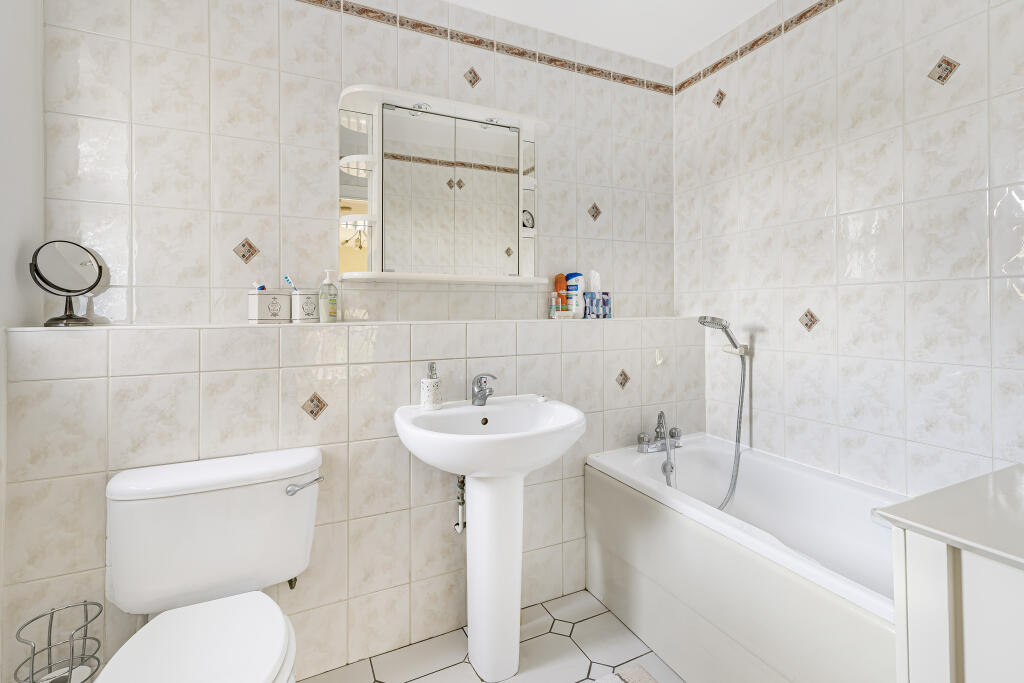 Additional image 17 of Heyford End, Balmoral Close, St Albans, AL2