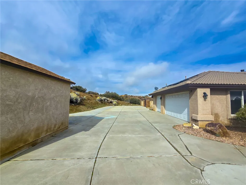 Additional image 48 of 10282 Farmington St, Oak Hills, CA 92344