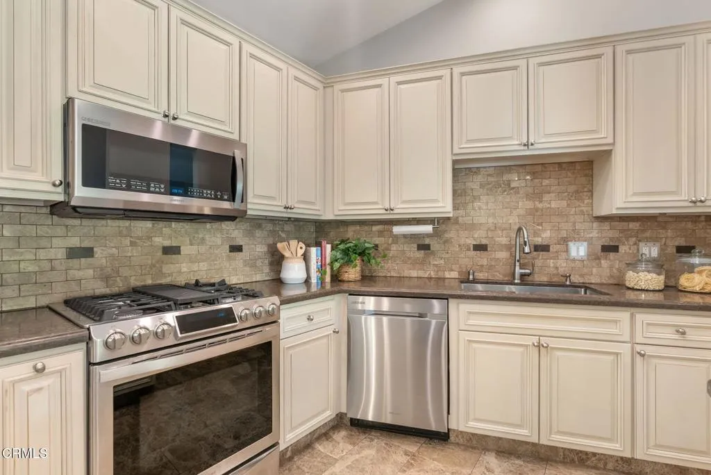 Additional image 14 of 1544 La Loma Road, Pasadena, CA 91105