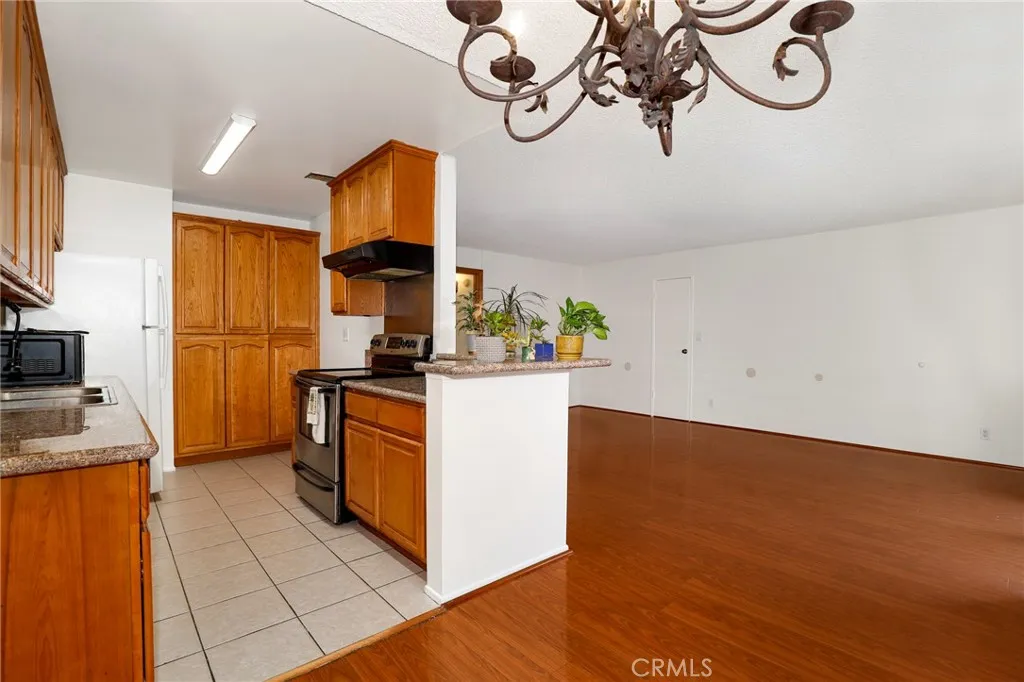 Additional image 33 of 5403 Newcastle Avenue Unit 28, Encino, CA 91316
